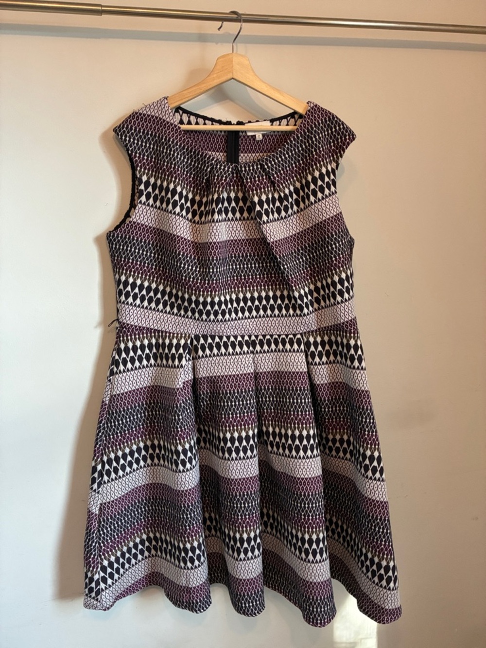 Mystic Sleeveless Geometric Dress - 2XL - fit and flare - circle skirt